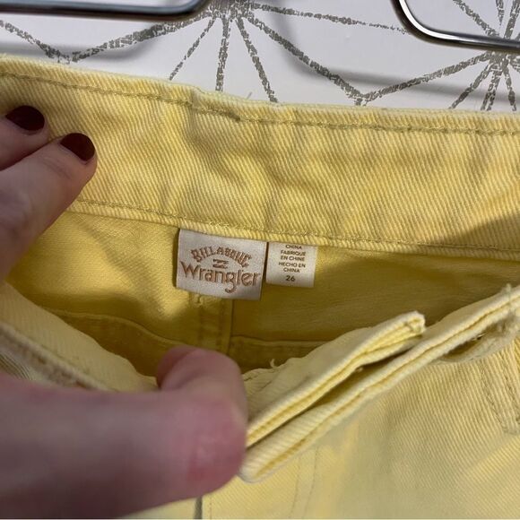 Wrangler Billabong Collab Yellow Denim Shorts - Picture 5 of 6